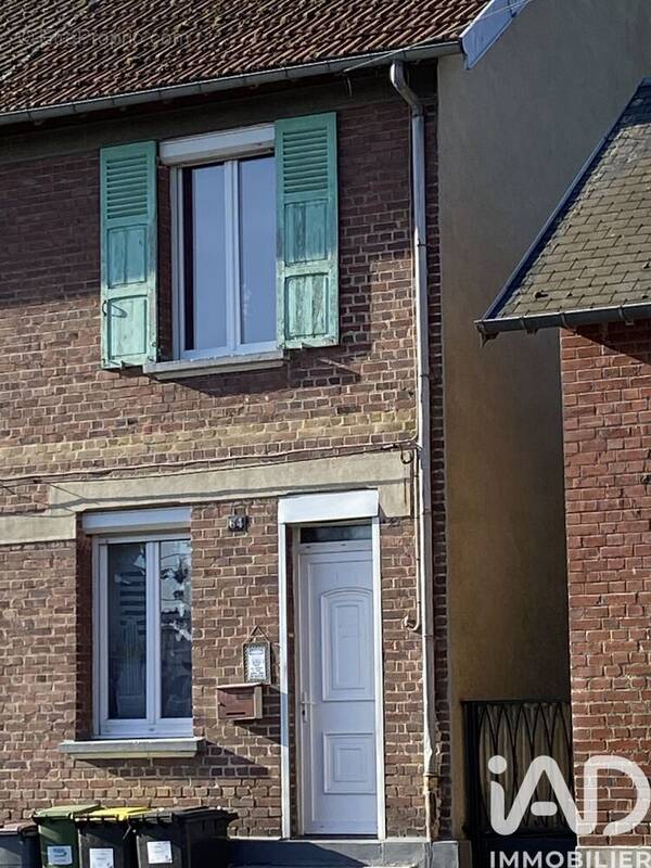 Photo 1 - Maison à TERGNIER