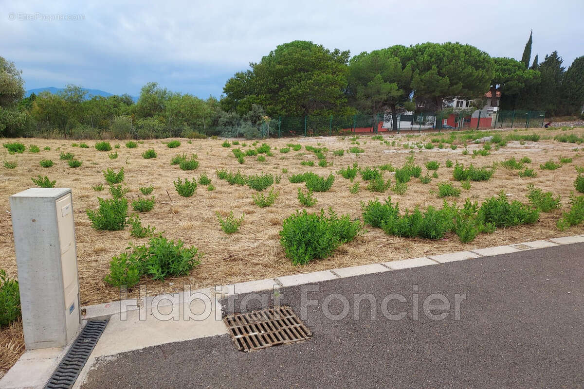 Terrain à PERPIGNAN