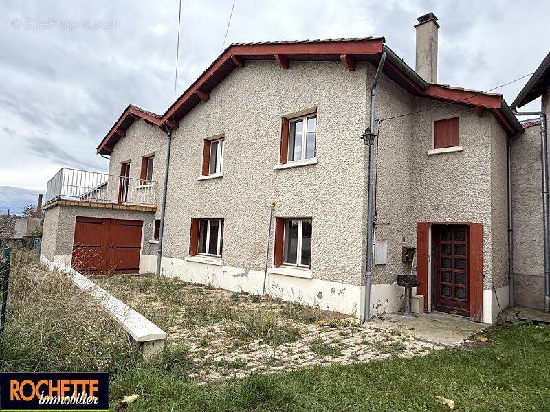 Maison à SAINT-JUST-LA-PENDUE
