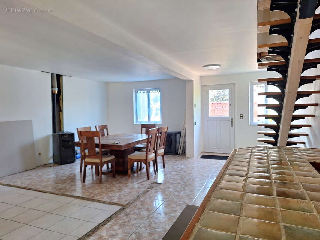 Maison 126 m² à Soual  - photo 2