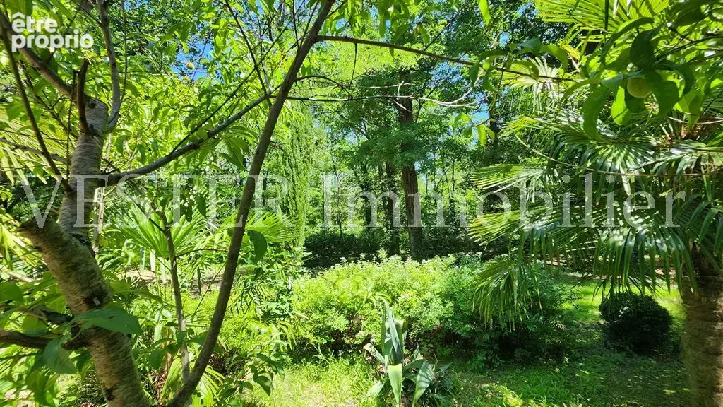 Propriété au coeur de la nature avec piscine couverte chauffée. Idéale maison d'hôtes ou grande fami - photo 16