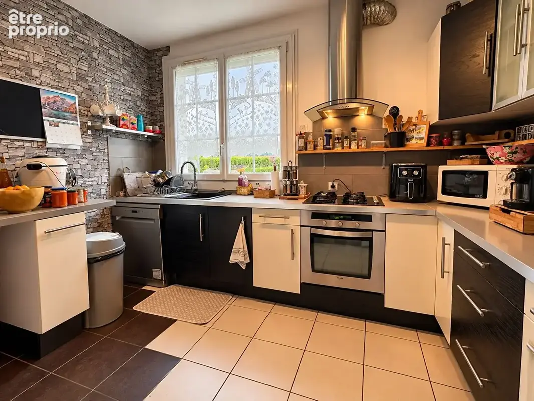 Maison familiale avec sous-sol total et jardin à l'abri des regards ! - photo 4
