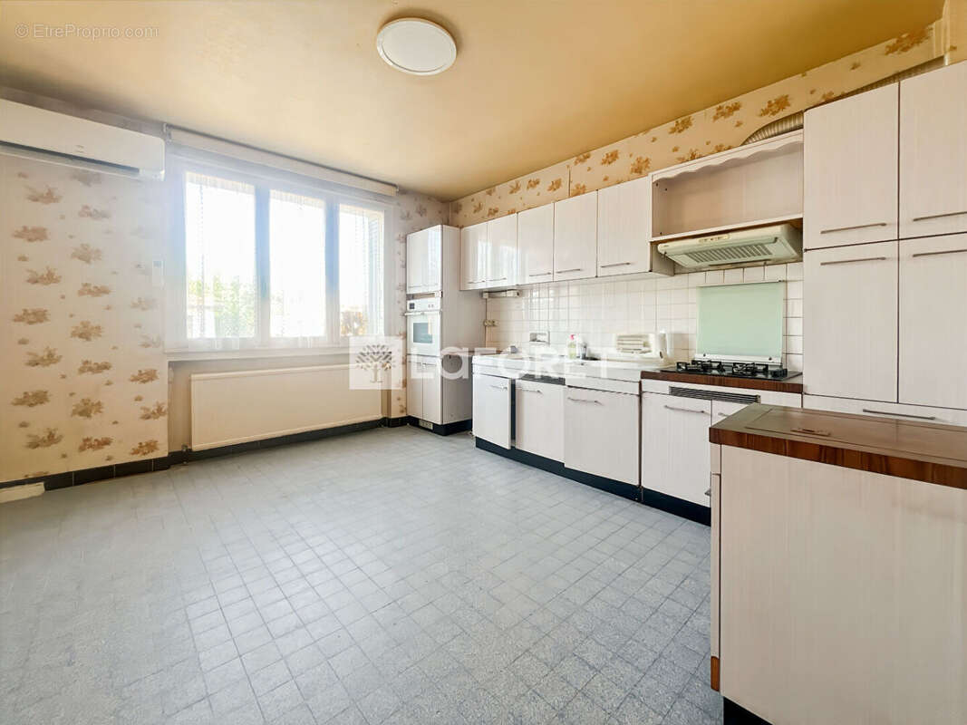 Maison à BOURG-LES-VALENCE