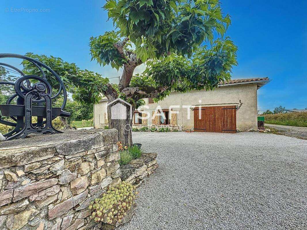 Photo 1 - Maison à MONCLAR-DE-QUERCY