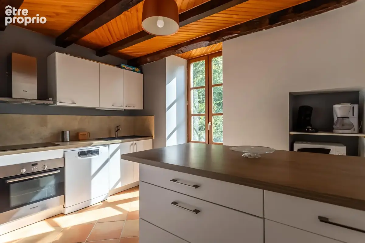 Maison de campagne avec pigeonnier attenant et dépendances - photo 9