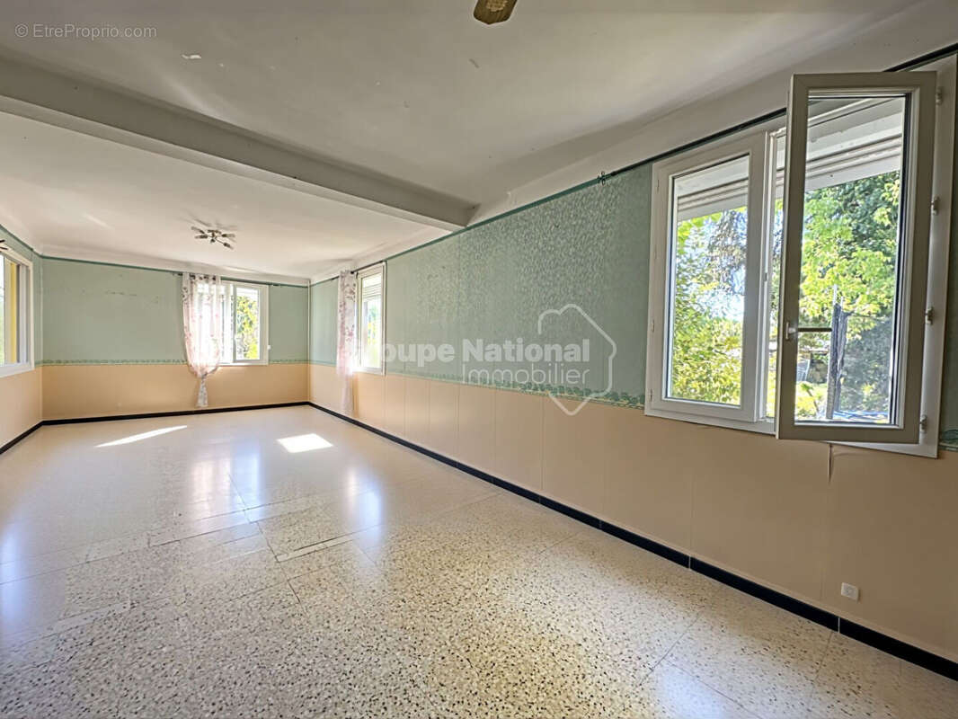 Maison à SAINT-NAZAIRE-DE-PEZAN