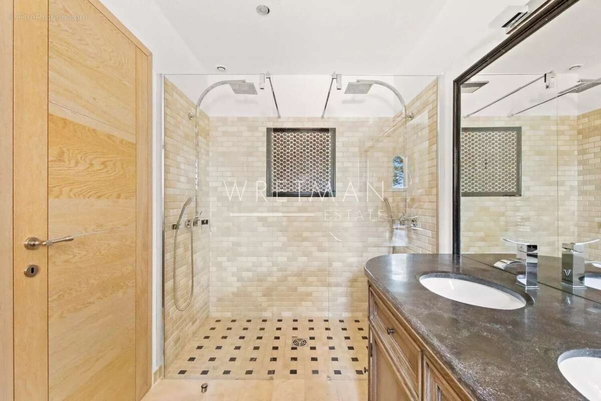 Maison à TRANS-EN-PROVENCE