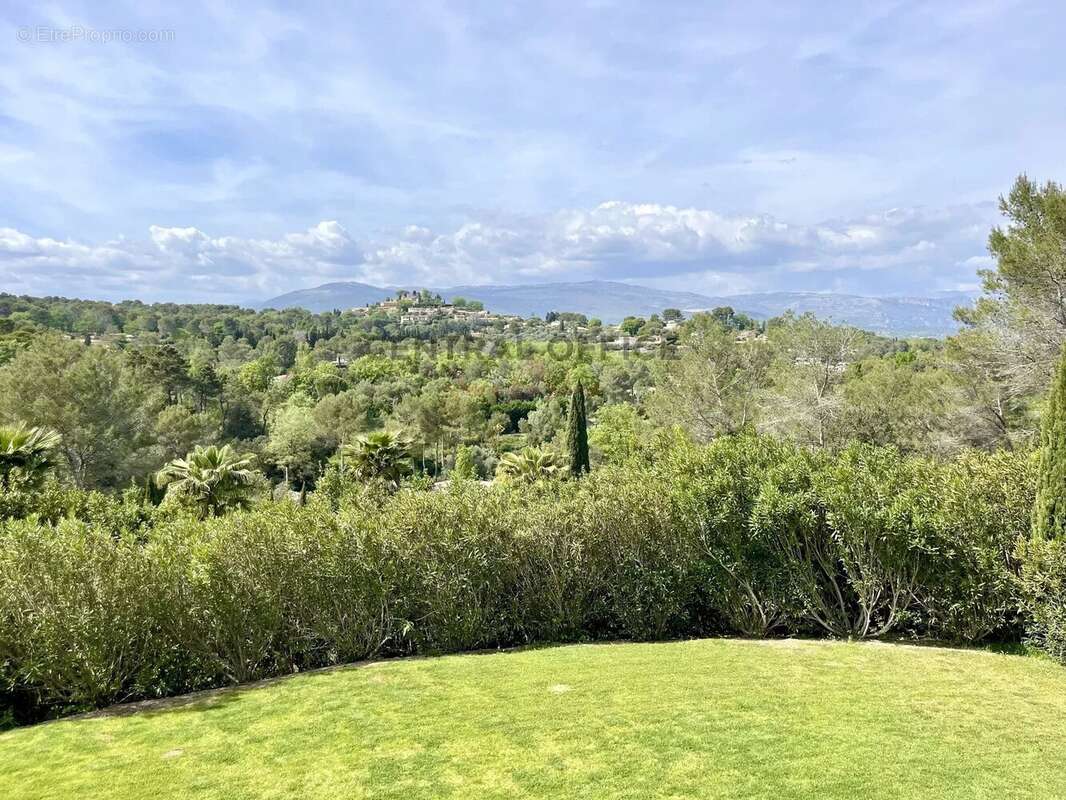 Maison à MOUGINS