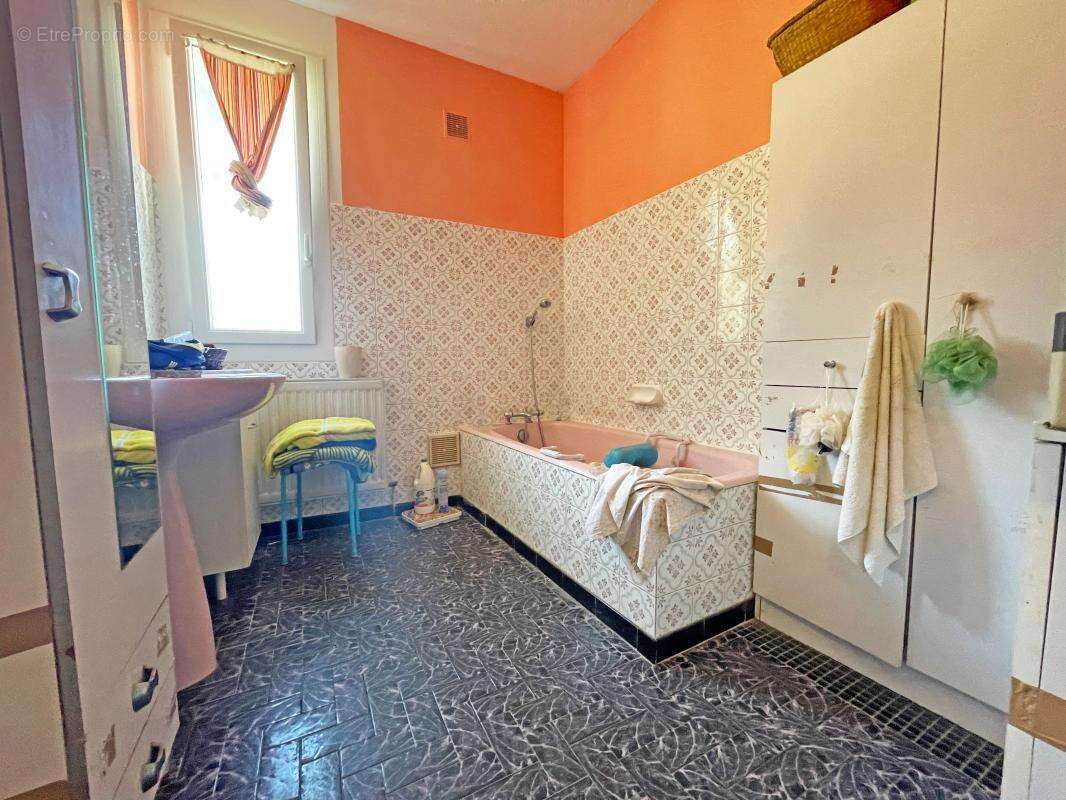 Maison à VILLAMBLARD