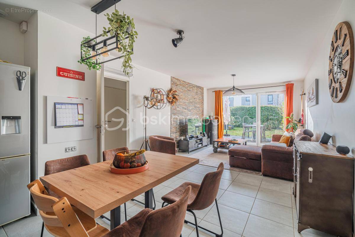 Maison à CHAMPAGNIER