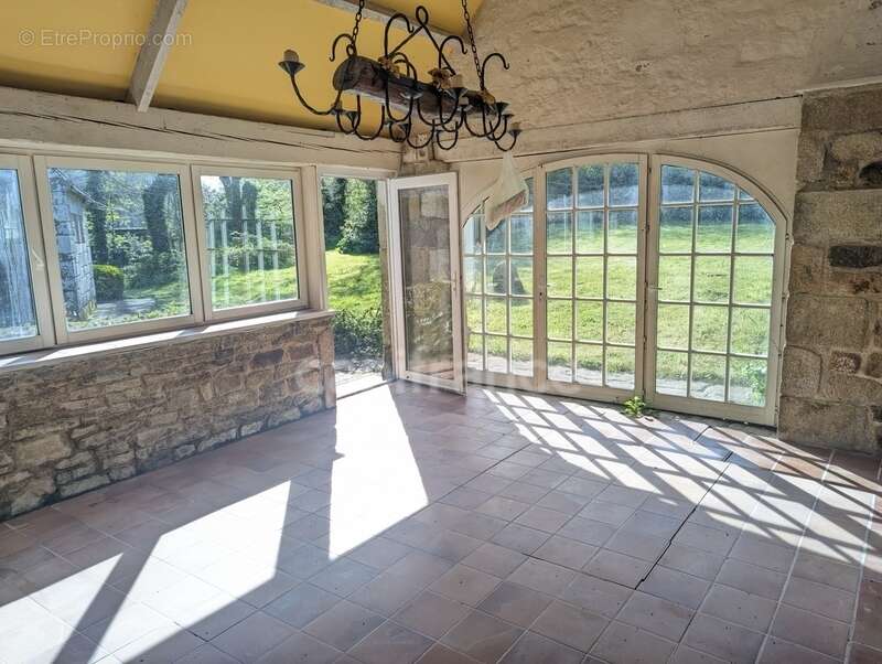 Maison à LOCRONAN