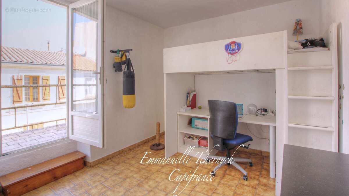 Maison T4 de ville de caractère – 95 m² – Cœur de Miramas (13) - photo 7