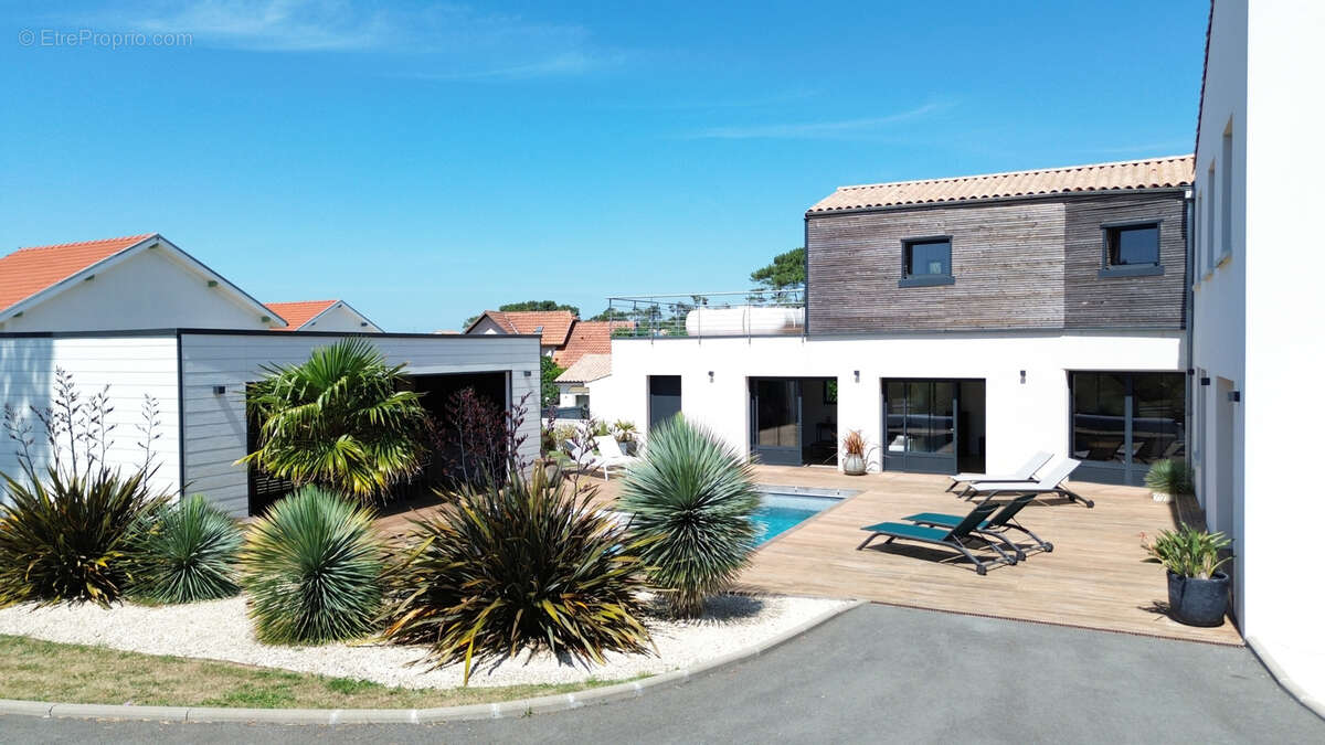 Maison à SAINT-PALAIS-SUR-MER