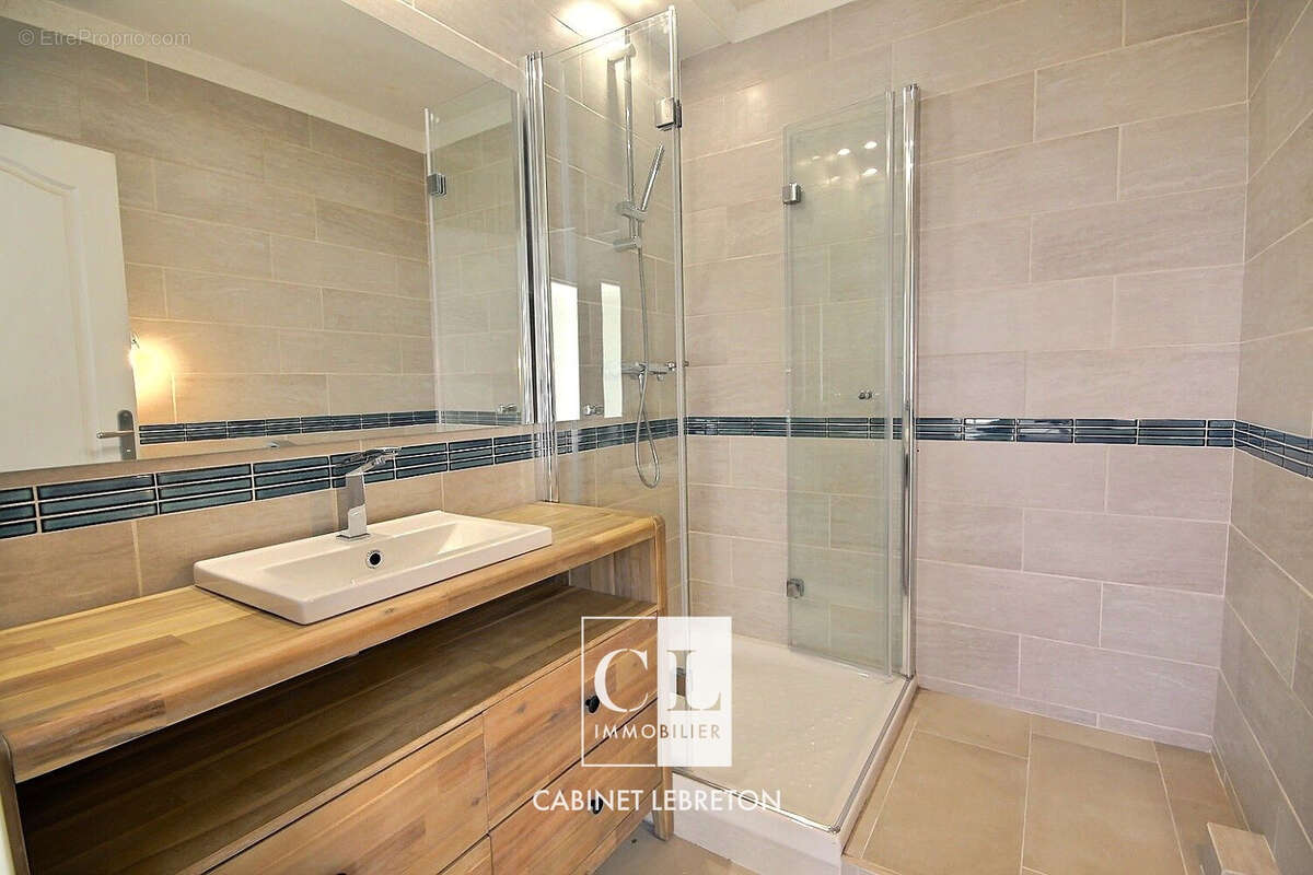 Appartement à MARSEILLE-10E