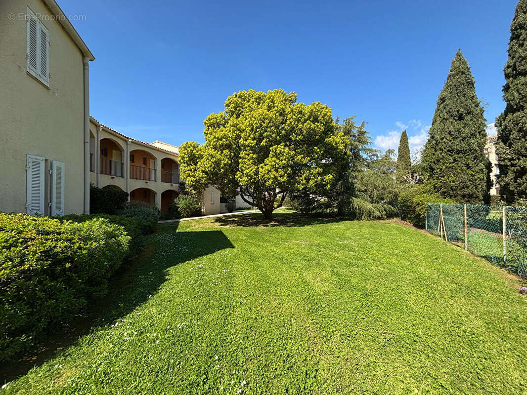 Appartement à LA LONDE-LES-MAURES
