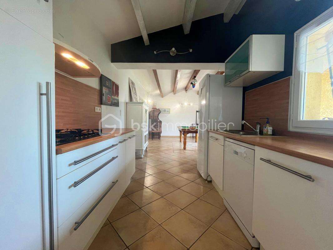 Maison à PELISSANNE