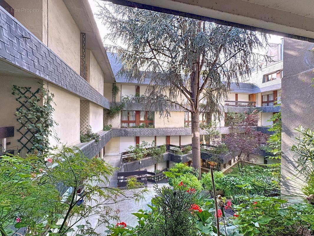 Appartement à PARIS-5E