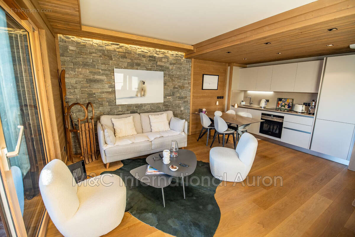 Appartement à SAINT-ETIENNE-DE-TINEE