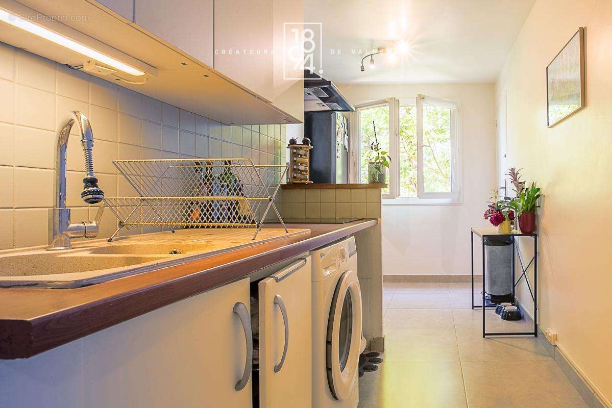 Appartement à MARSEILLE-9E