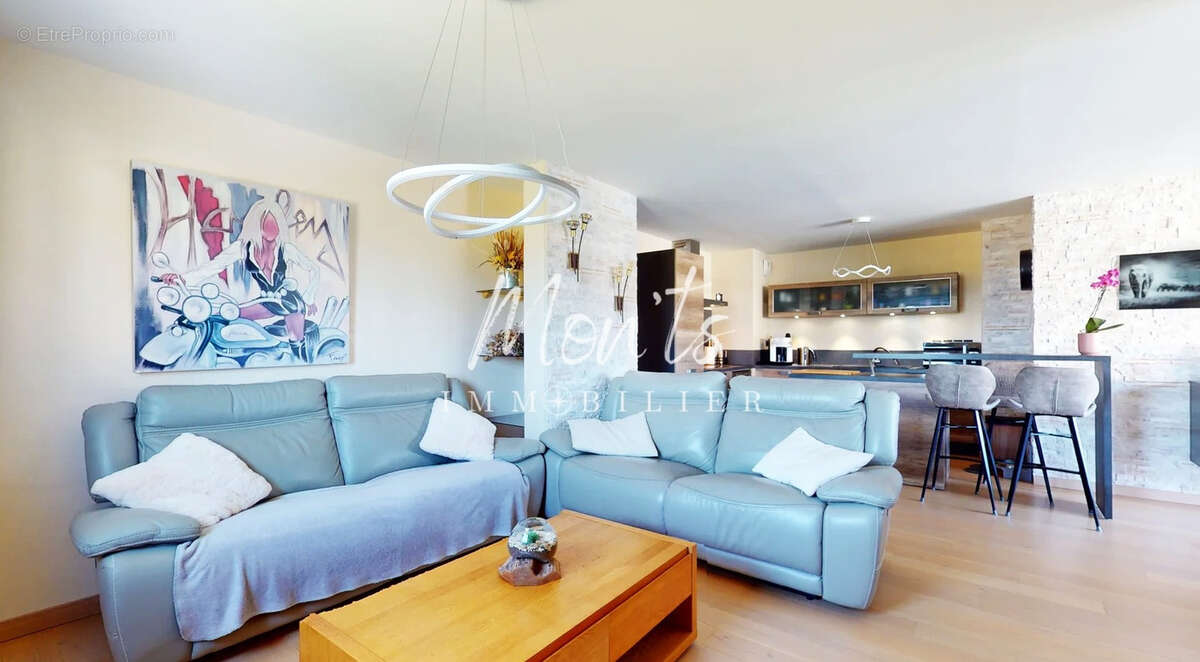 Appartement à VIRY