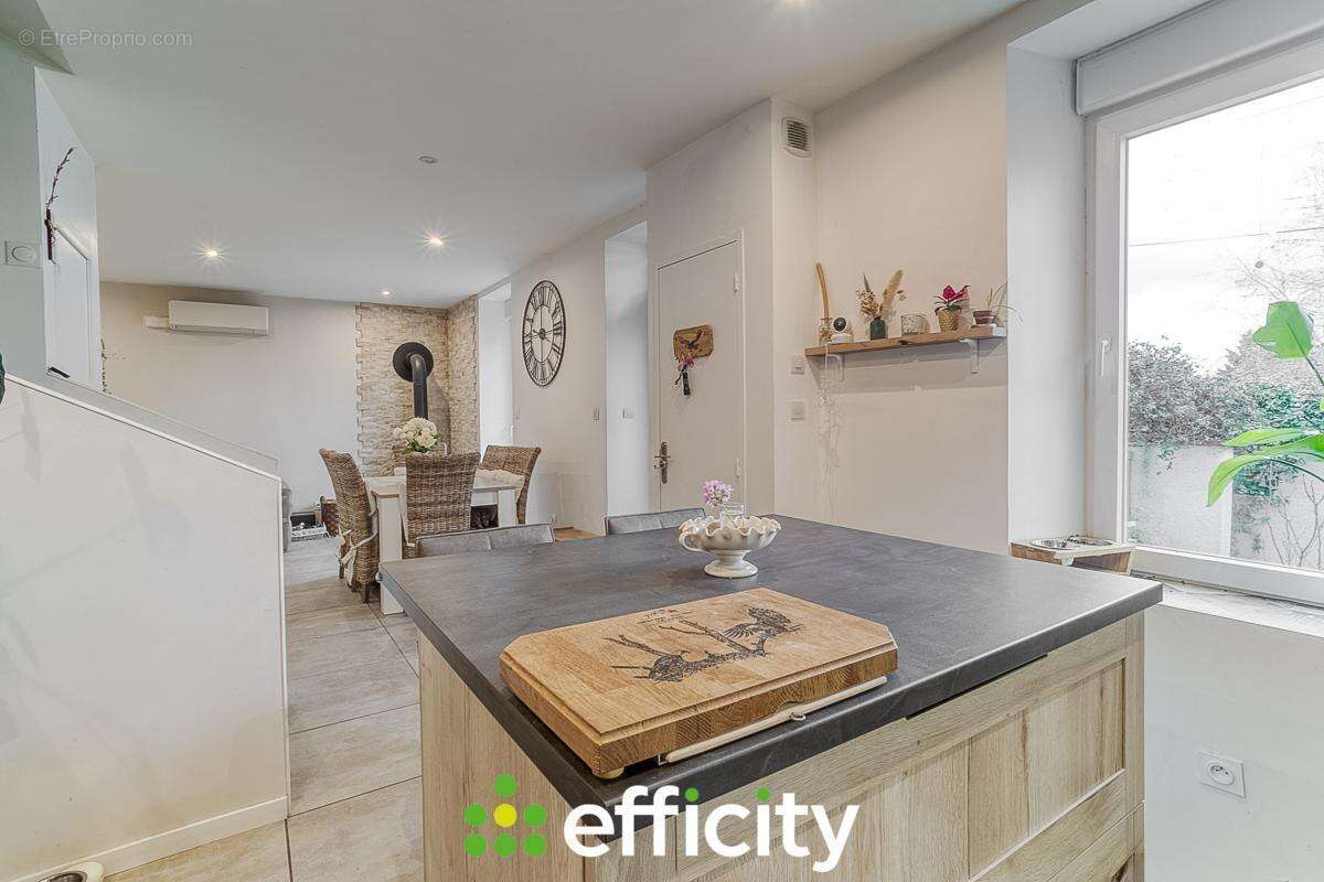 Maison à SAINT-RAMBERT-D'ALBON