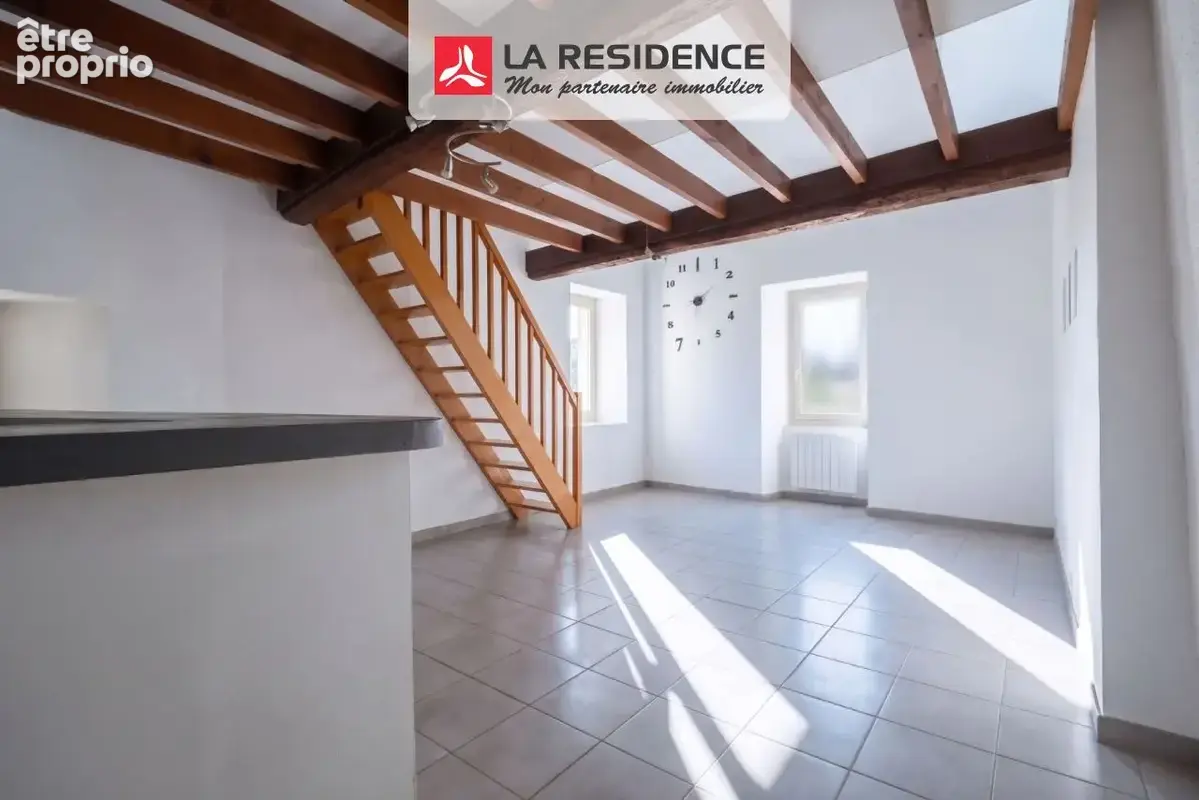 Appartement 67 m² à Etoile-Sur-Rhone  - photo 2