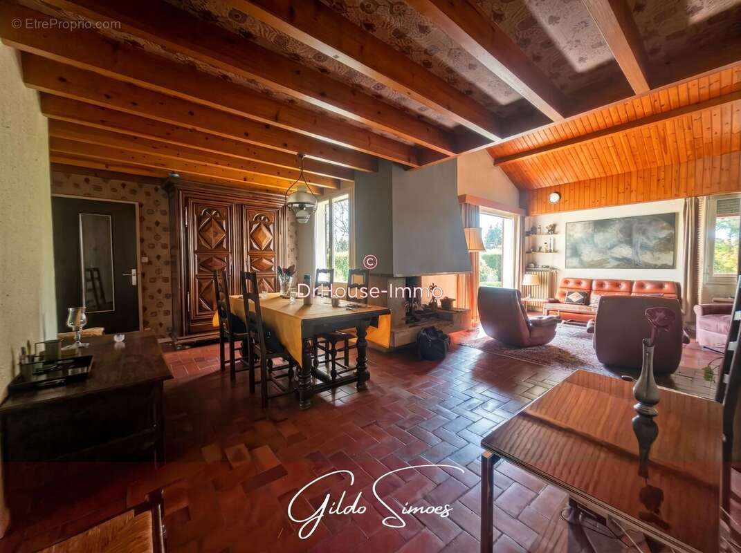 Maison 152 m² à Buxerolles  - photo 3