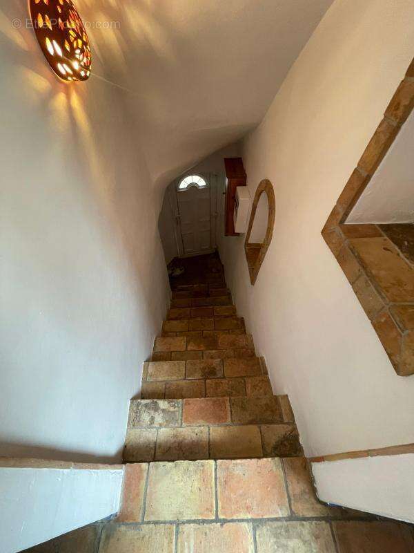 Maison à GREOUX-LES-BAINS