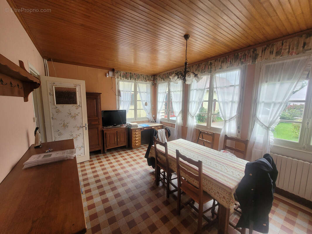 Maison à DOMLEGER-LONGVILLERS