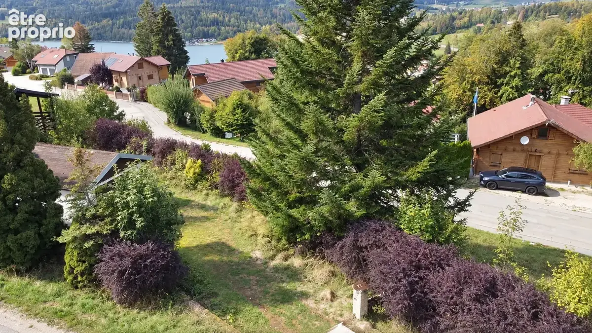 À acheter à Montperreux : terrain constructible de 739 m2 - photo 3