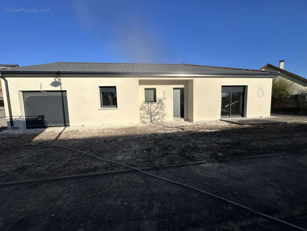 Maison à XERMAMENIL