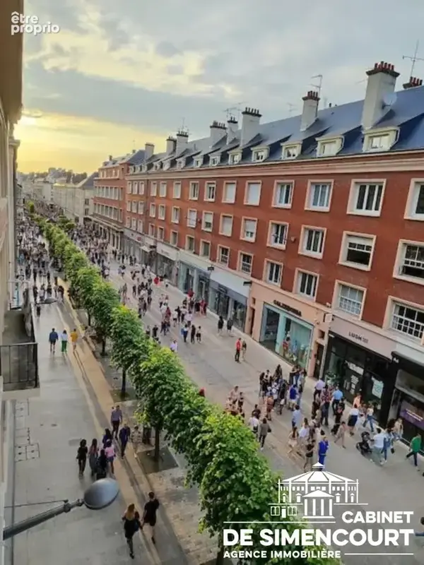 Photo Commerce à Amiens au prix de 297 000€