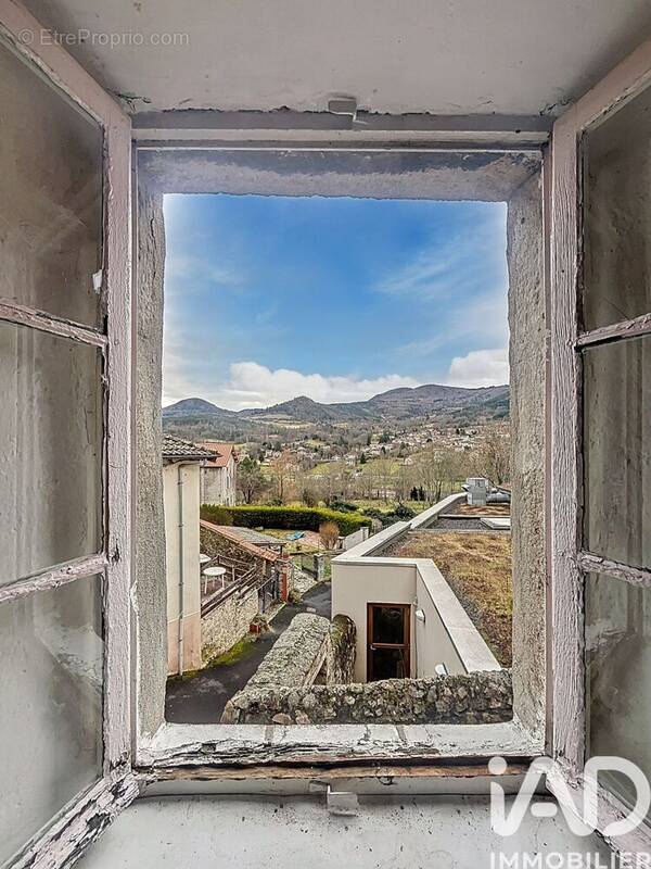 Photo 1 - Maison à RETOURNAC