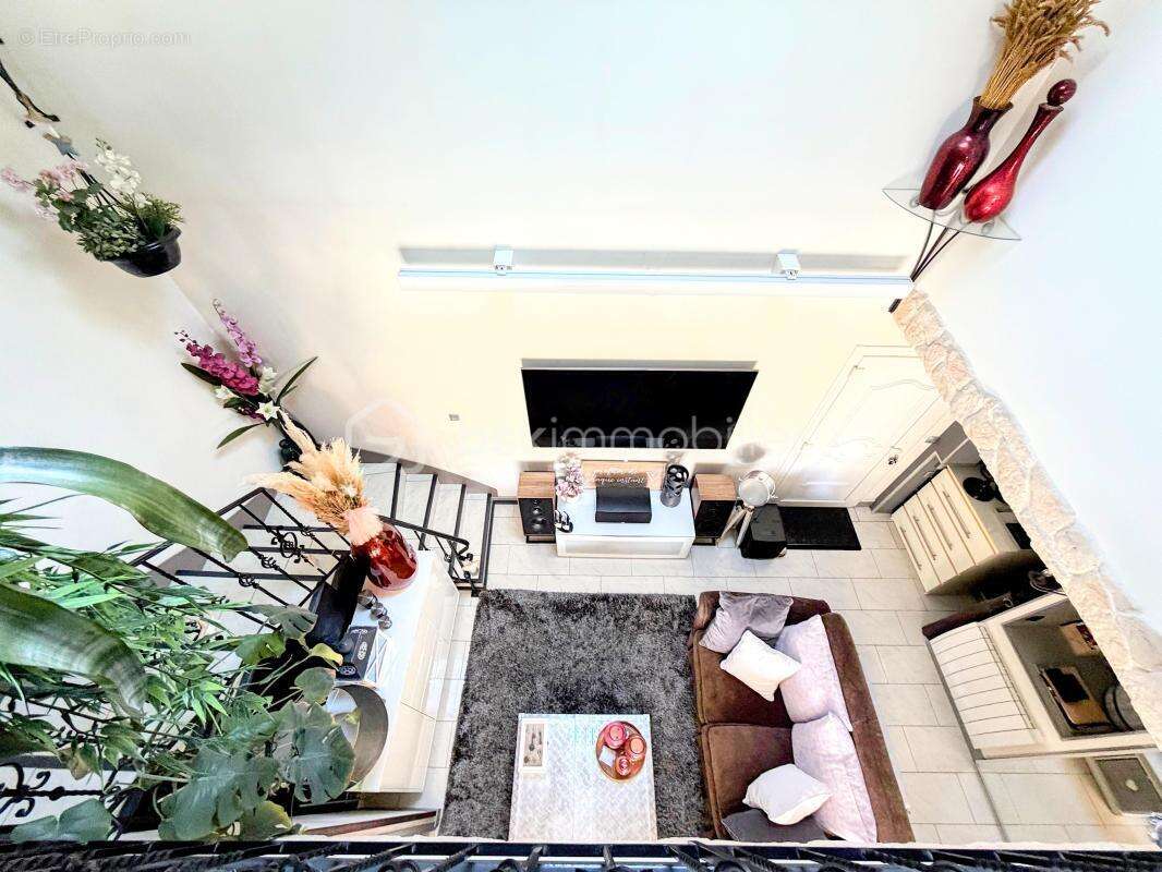 Un Duplex d'Exception au Cœur de Reims : Confort, Sécurité et Modernité ! - photo 3