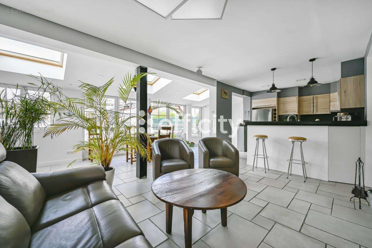 Maison 128 m² à Aulnay-Sous-Bois  - photo 10