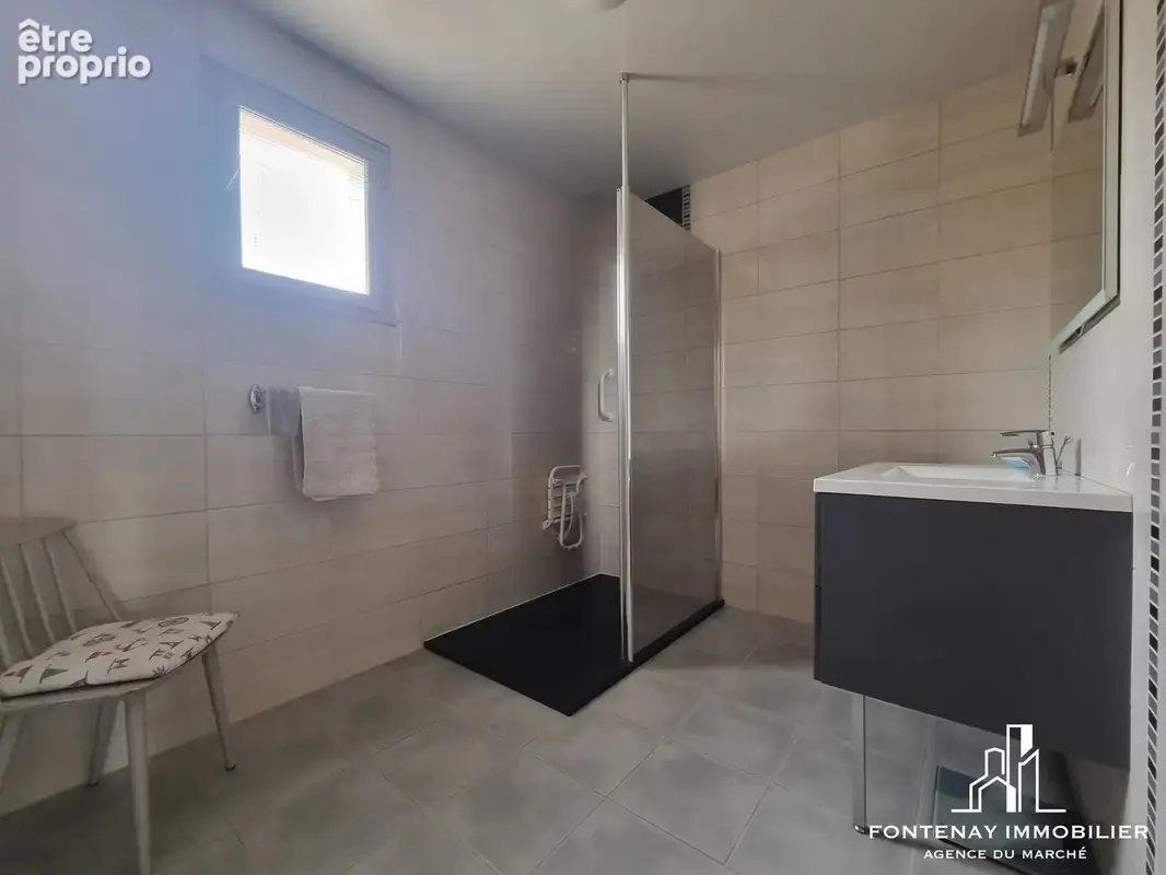 Maison 9 pièces 205 m² à vendre à Fontenay-Le-Comte (85200) - photo 9