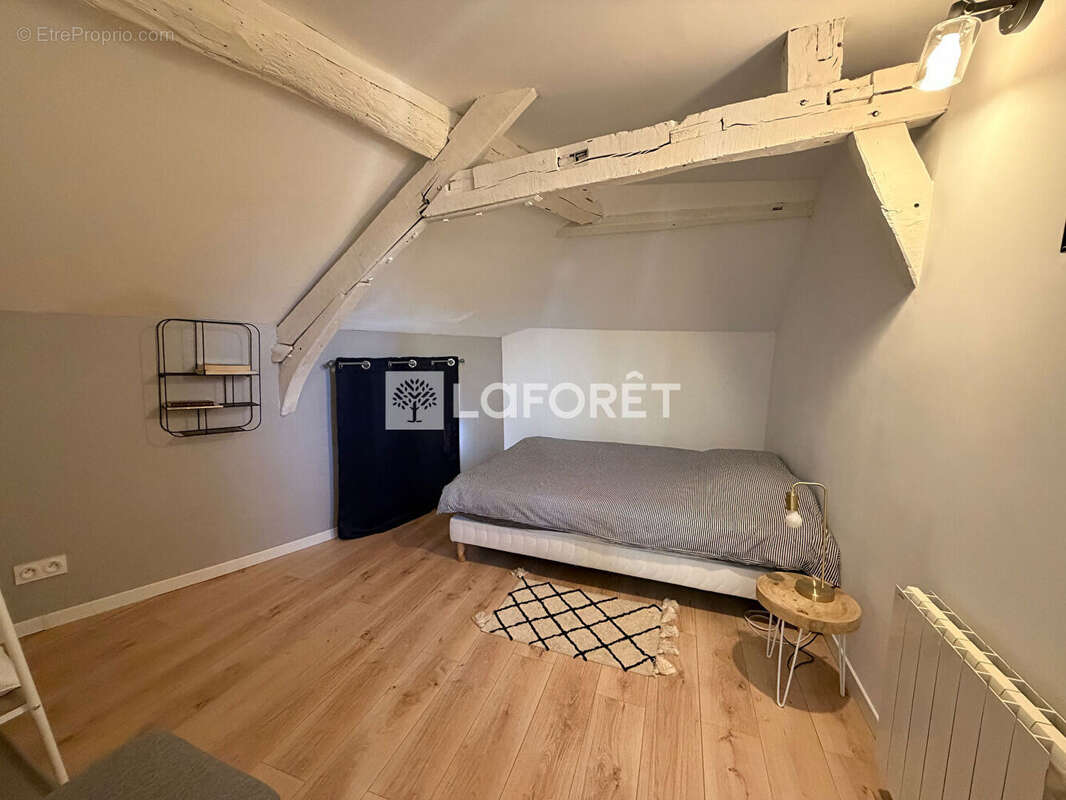 Maison à EQUEMAUVILLE