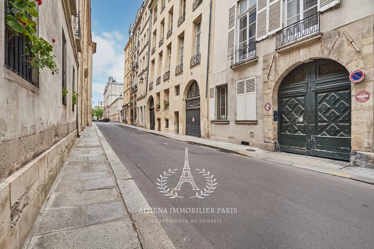 Appartement à PARIS-4E
