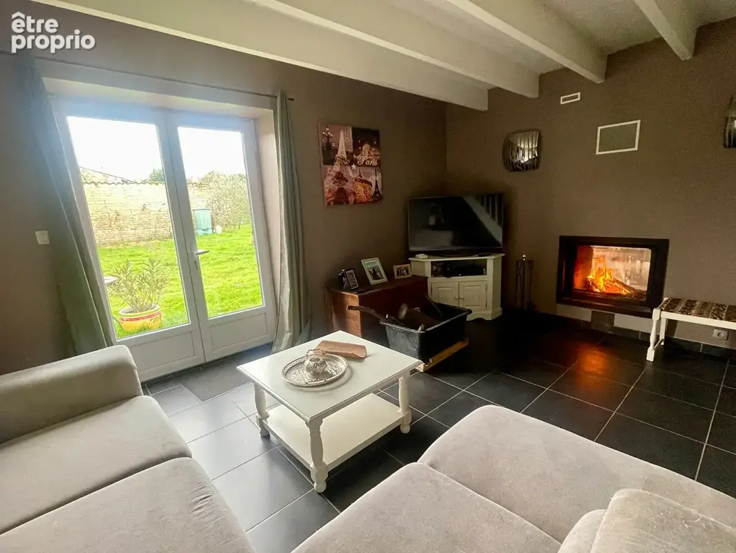 Maison 4 chambres, entièrement rénovée, non-mitoyenne, au calme, commerces à 5 minutes - photo 2