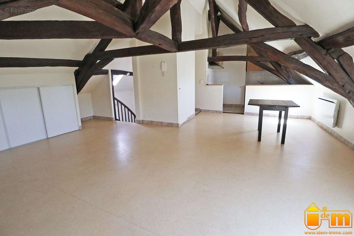 Maison à ETAMPES