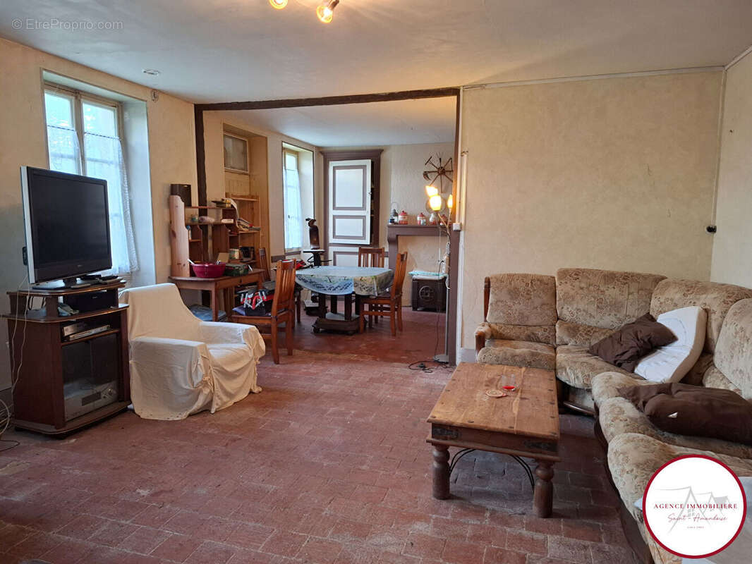 Maison à CHARENTON-DU-CHER