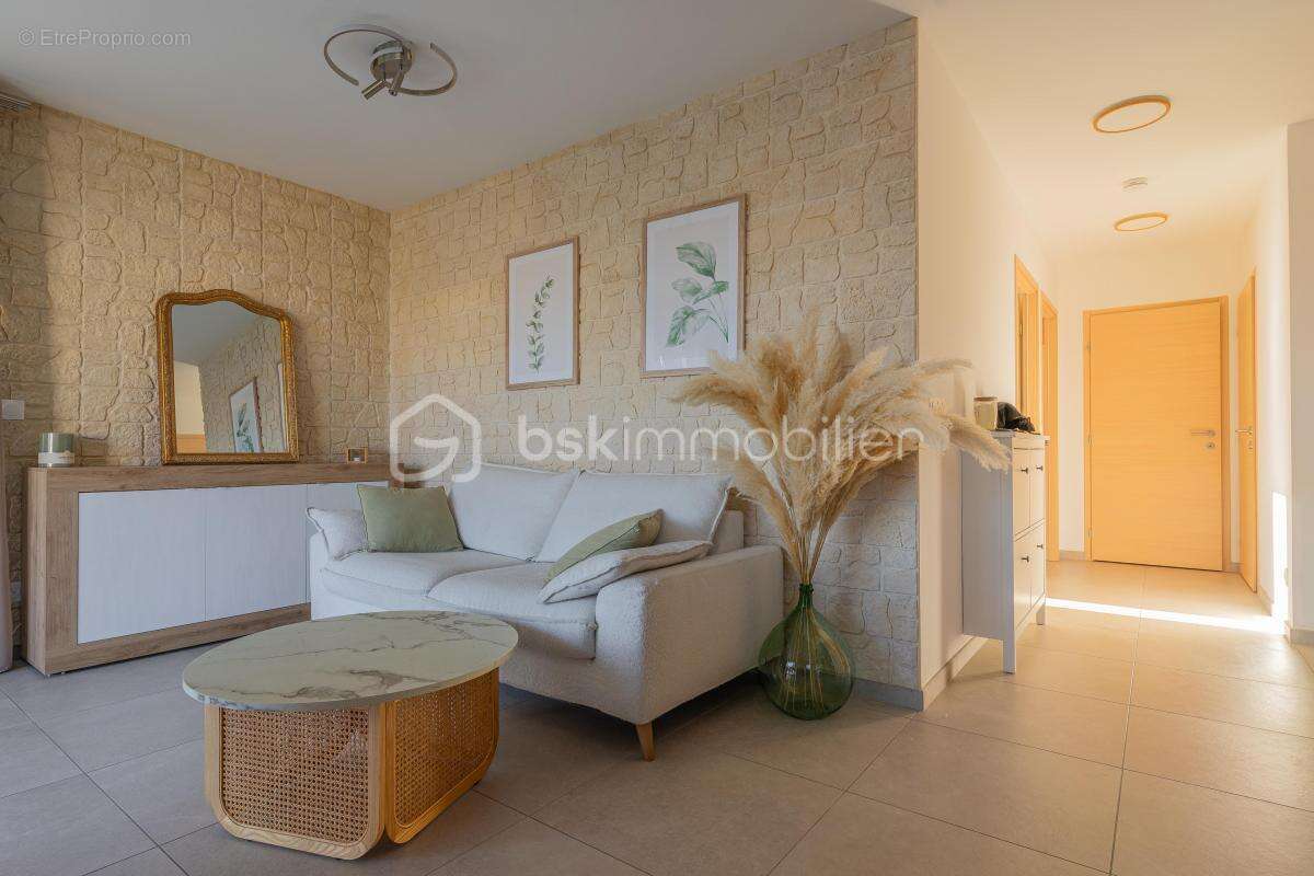 Appartement à PRINGY