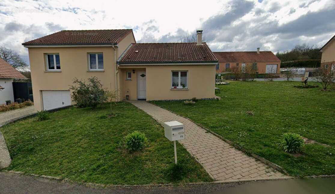 Wirring, plain pied de 2011 avec demi niveau, tout confort au calme ! - photo 2