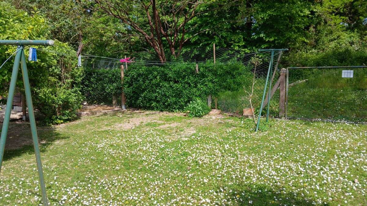 Maison 88 m² à Chalais  - photo 11