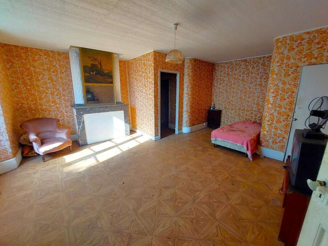 ch4 - Maison à AURIGNAC