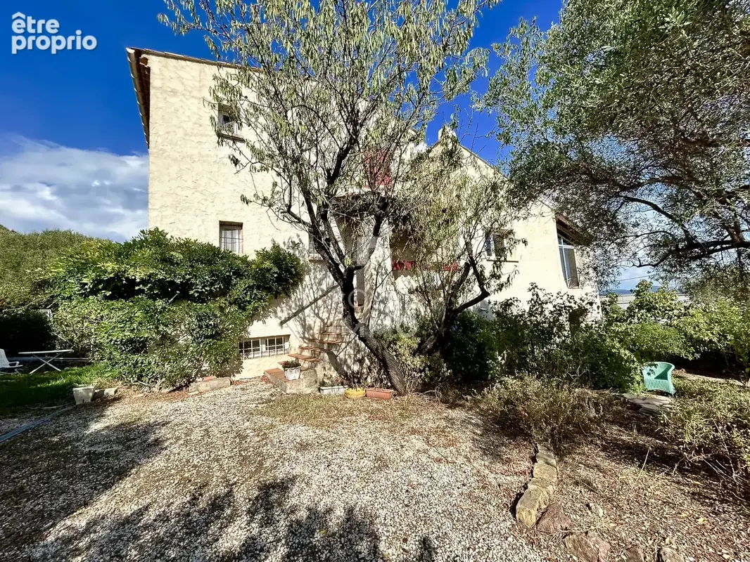 Maison 6 pièces 161 m² · à La Farlède · 160,7 m² · 520 000 €