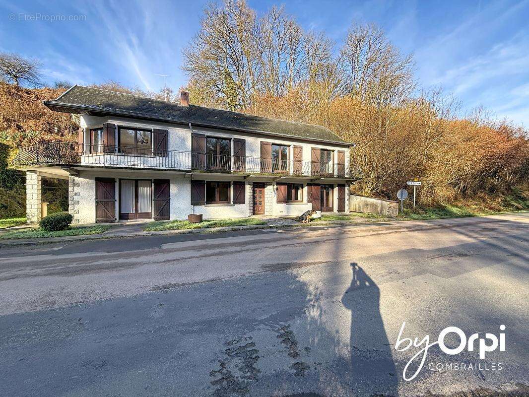 Maison à SAINT-ELOY-LES-MINES