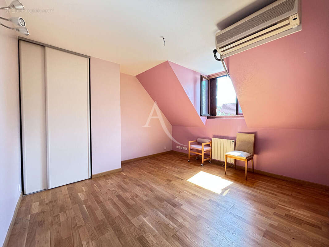 Maison à VITRY-SUR-SEINE