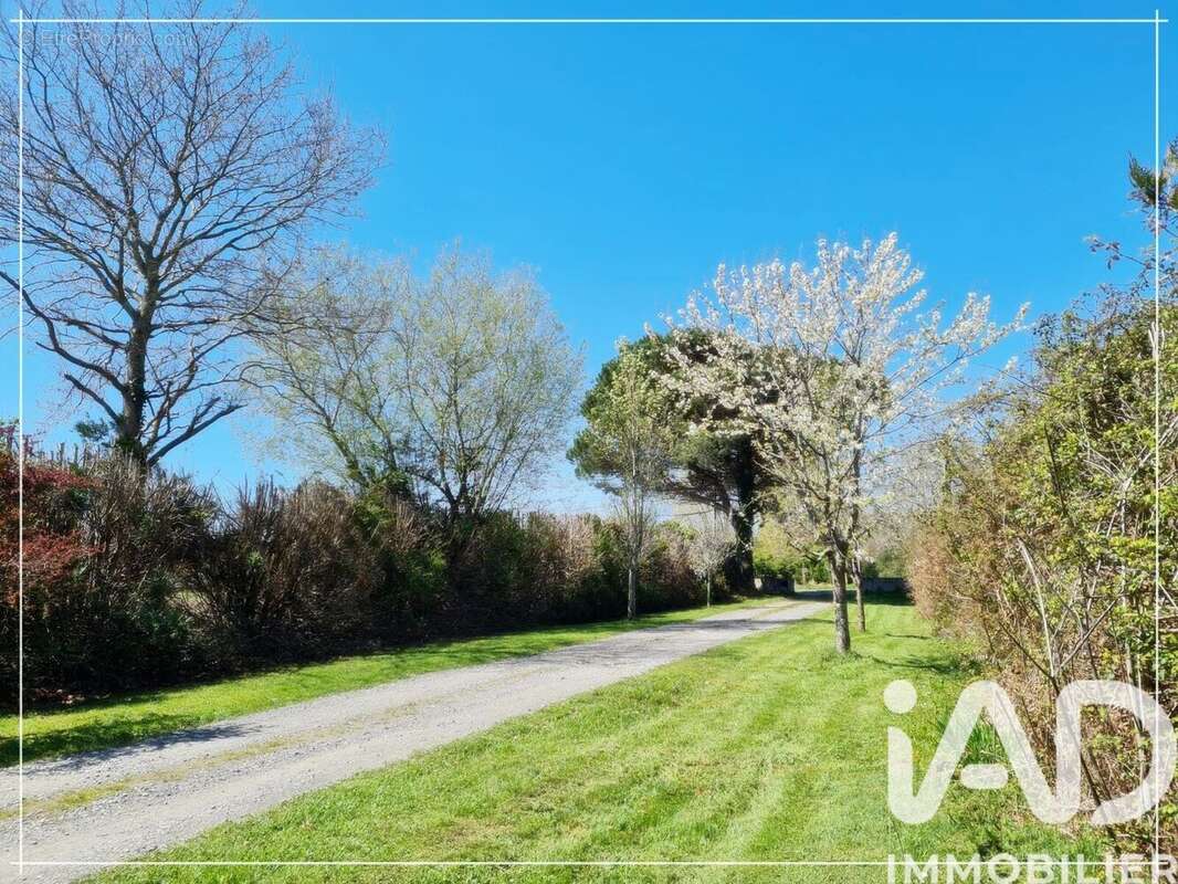 Photo 3 - Maison à SAUBION