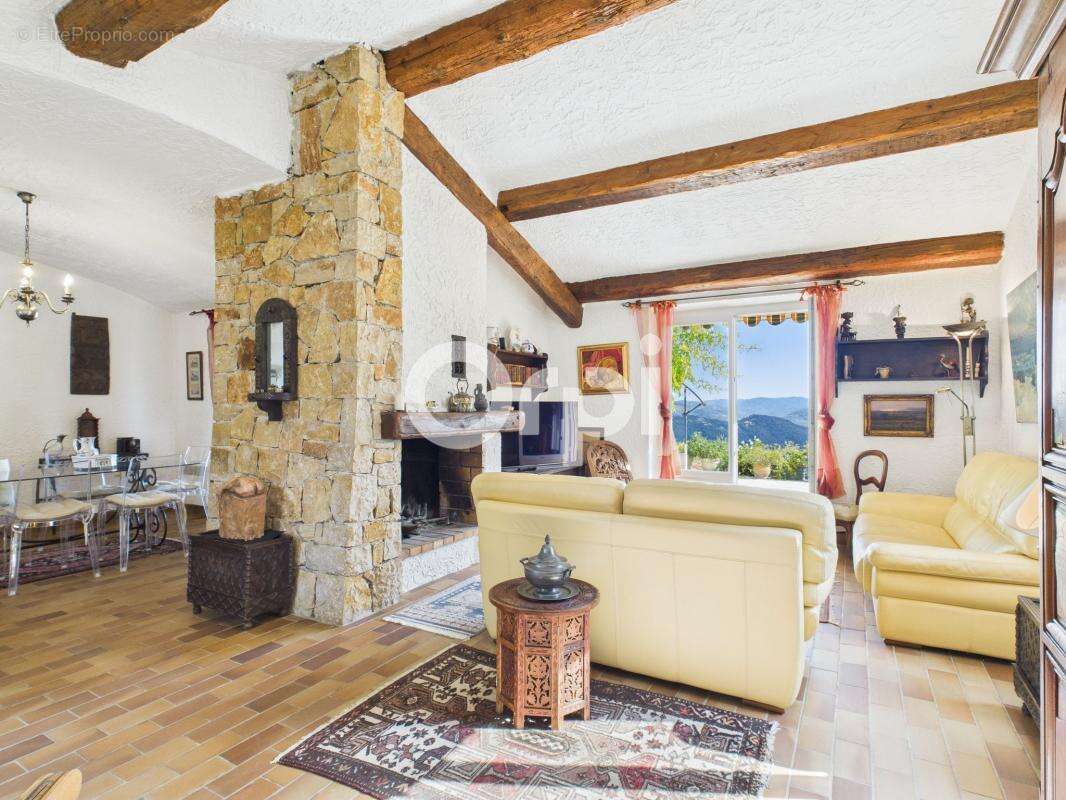 Maison à MONTAUROUX